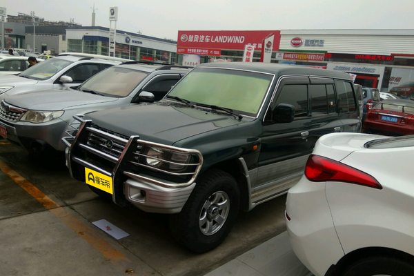 黑金刚 2014款 2.4L 手动两驱厂商_基本信息图