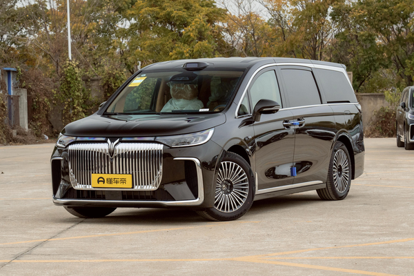岚图梦想家 PHEV 2025款 四驱旗舰乾崑版上市时间_基本信息图