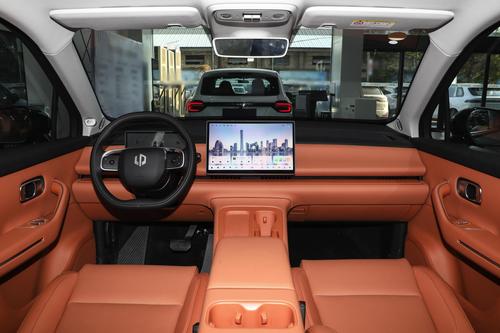 解读零跑C10：配1.5L增程动力，轴距2825mm，值得入手吗？