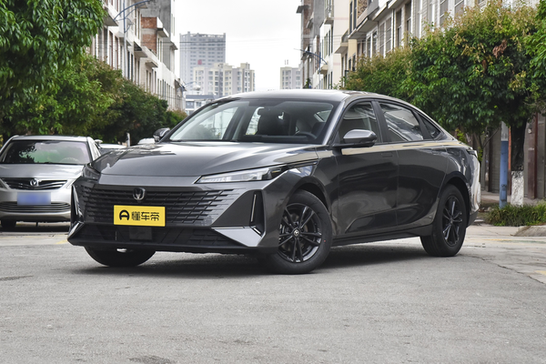 逸达 2023款 1.5T GDI 自动尊享型厂商_基本信息图