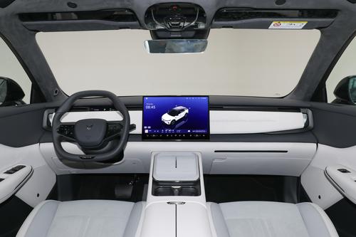 岚图终于上硬菜了！全域800V快充，预售20.99万起，岚图知音