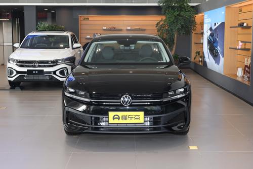 卖18.99万，带全景天窗+520L后备厢，这款中型轿车家用如何？