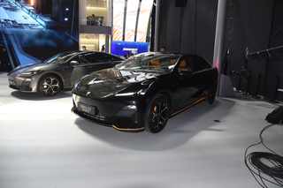深蓝汽车4月销量12744辆，新上市的深蓝SL03黑金骑士版表现如何图4