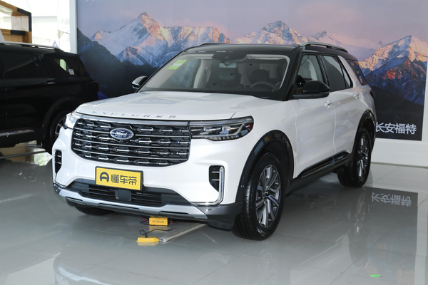 探险者 2023款 EcoBoost 285  四驱钛金版 6座座椅材质_座椅配置图