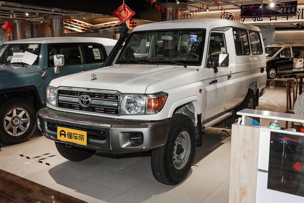 兰德酷路泽70系列 2013款 4.0L 手动 四驱 7座 平行进口厂商_基本信息图