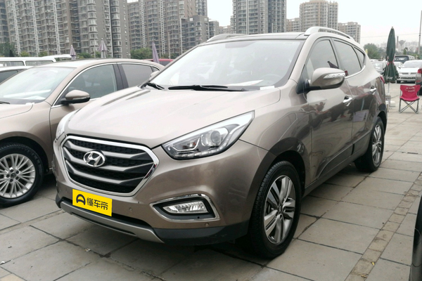 现代ix35 2015款 2.0L 自动两驱领先型 国V厂商_基本信息图