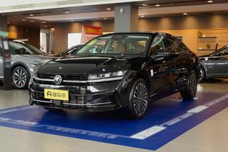 定位中型车，2.0T+7DCT，2024款一汽大众迈腾B9实力如何？图1