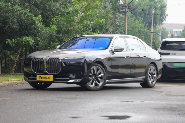 宝马i7 2023款 xDrive60L 豪华套装厂商_基本信息图