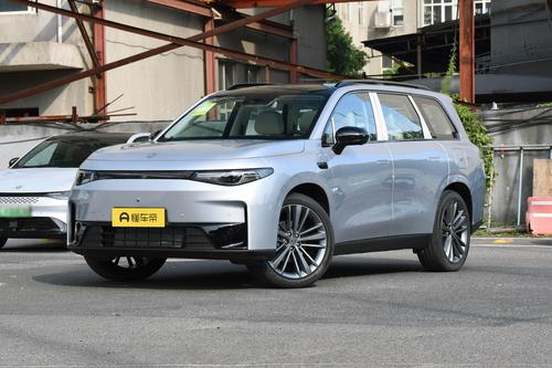 零跑C16：售价15.58万起，六座布局，适合家用