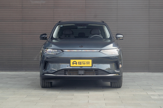 零跑C11 580四驱性能版，4.5秒破百 纯电续航580KM 售价20.98万图1