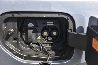 解读东风奕派eπ008，定位中大型SUV，轴距3025mm，值得入手吗？图9