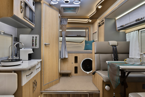 E途 2024款 PRO MAX·双拓展·碳纤维版厂商_基本信息图