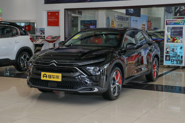 凡尔赛C5 X 2022款 1.6T 享不凡 虎年开门红版日间行车灯_灯光配置图