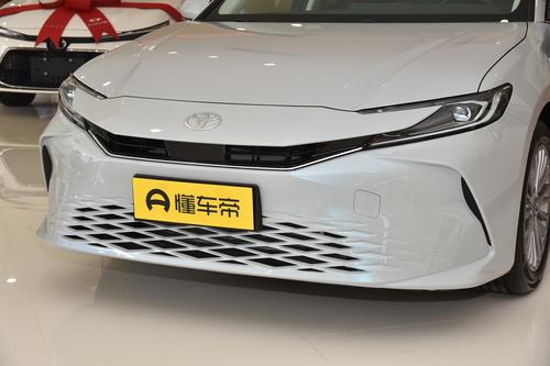 全新凯美瑞双擎降至14.98万：在插混面前，油混真的拿不出手？