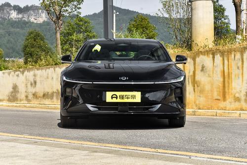 轴距2900mm，续航1330km，长安启源A07性价比如何？