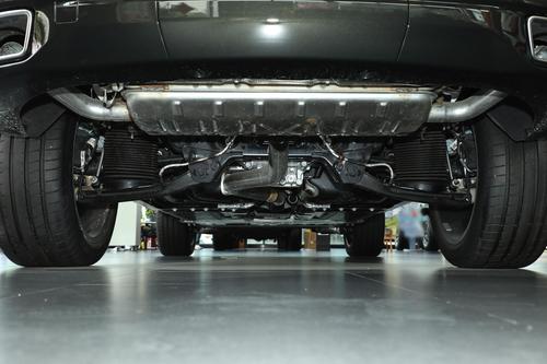 进口身份+全时四驱，这款美系SUV适合追求越野性能的用户