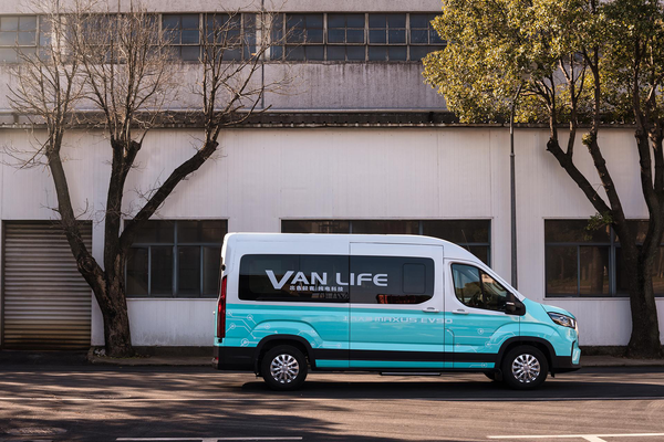 新途EV90 2022款 VAN 长轴高顶3座72kWh厂商_基本信息图