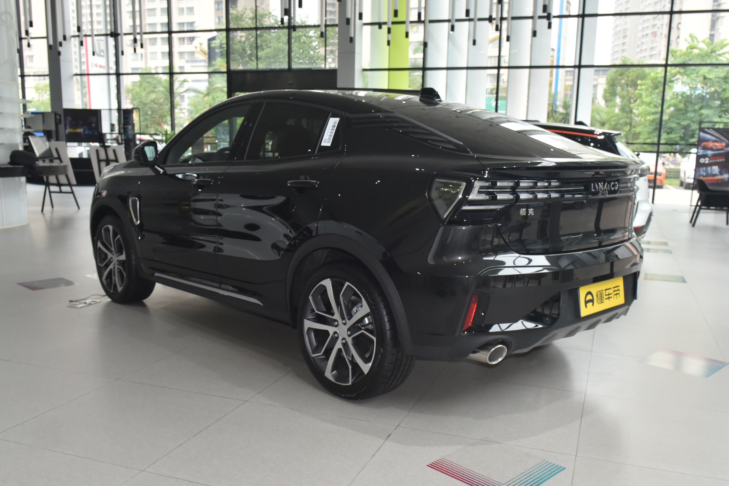 领克05壁纸_领克05_领克05外观图片_6/899张图片_领克05黑色/整车外观