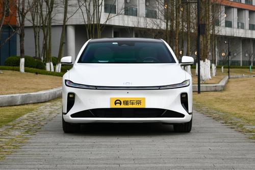 定位中大型轿车，续航710km，配置丰富，长安启源A07真香版