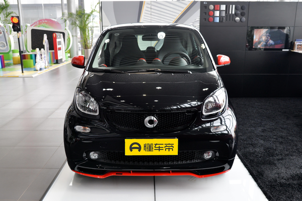 smart fortwo 2018款 0.9T 66千瓦黑曜炎特别版 国V厂商_基本信息图