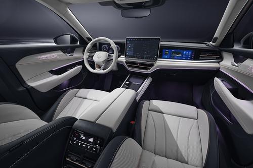 新款380TSI帕萨特15.99万起，爆发220马力，现在的油车这么卷吗？