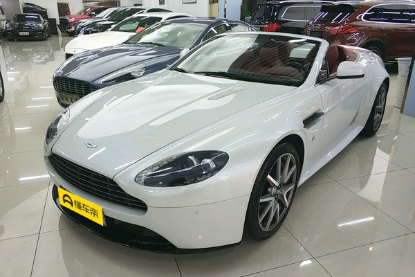 Vantage 2012款 4.7L S Roadster供油方式_发动机图