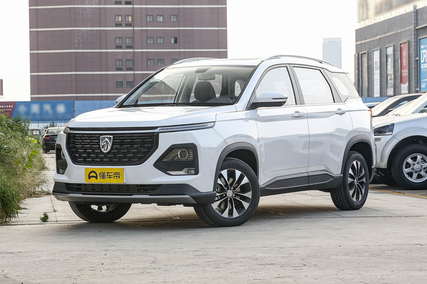 宝骏530 2021款 1.5T CVT尊贵互联型 全球车周年纪念版 7座中控屏尺寸_智能互联图