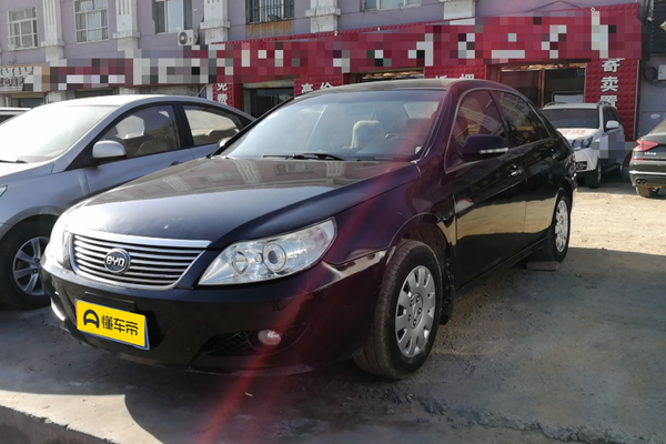 比亚迪F6 2009款 新财富版 2.0L 手动标准型驻车制动类型_车轮/制动图