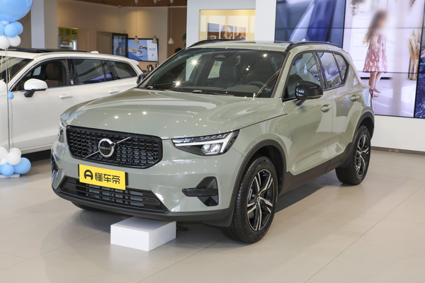 沃尔沃XC40 2025款 B3 智远运动版厂商_基本信息图
