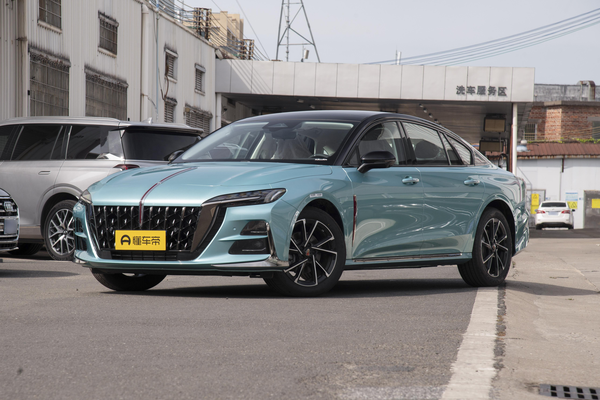 红旗H6 2024款 2.0T 致逸版厂商_基本信息图