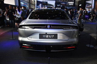 2024北京车展：仰望U7亮相，预计今年内上市，售价或将达100万元图3