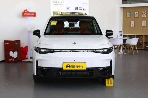 零跑C10纯电智驾版：售16.88万元，搭英伟达芯片，考虑吗？