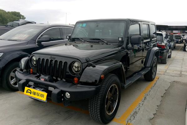 牧马人 2012款 3.6L 四门梦十珍藏版能源类型_基本信息图