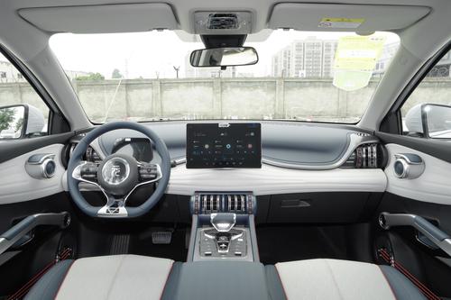 百公里加速7.3s，纯电续航430km，低配版比亚迪元PLUS值得入手