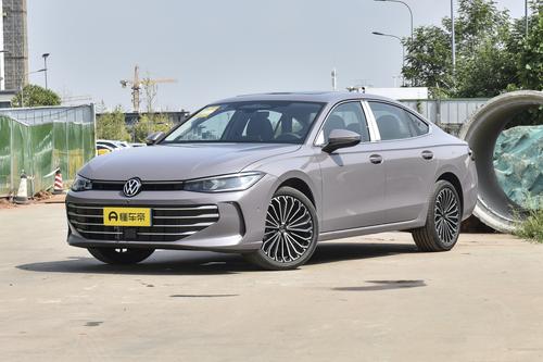 大众帕萨特 Pro，限时18.99万起，配3块屏幕，2.0T动力，值吗？