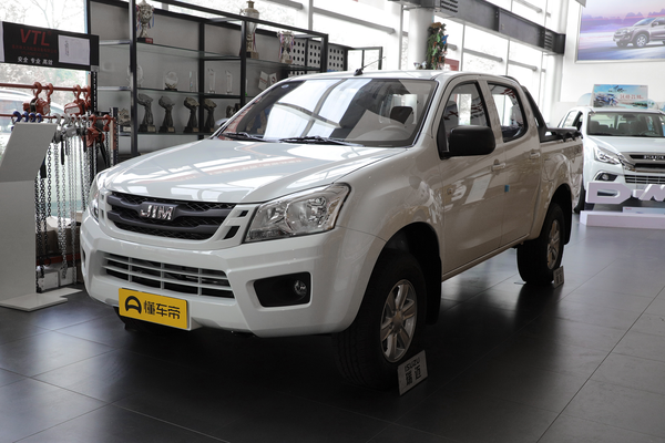 RE-MAX 瑞迈 2020款 2.8T经典四驱柴油国VI舒适型标轴版JE493ZLQ6E前雾灯_灯光配置图