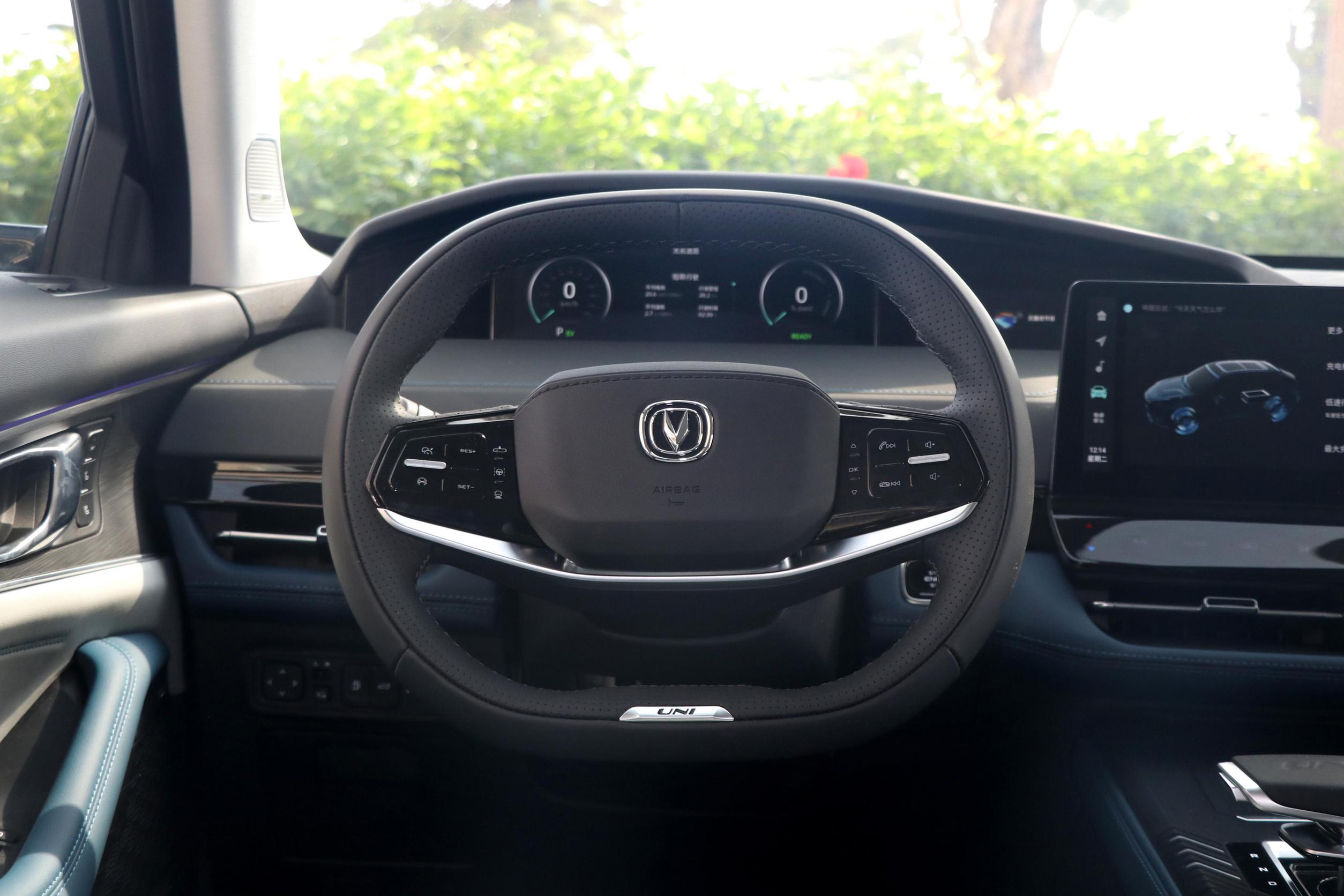 长安uni-k idd 2022款 蓝鲸idd 1.