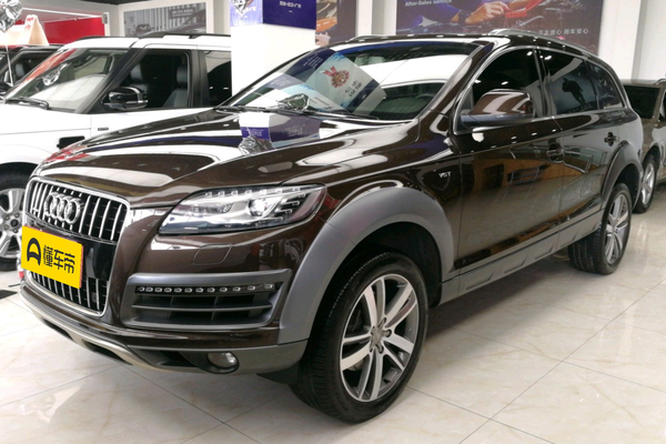 奥迪Q7 2014款 40 TFSI 越野型前/后扶手_座椅配置图