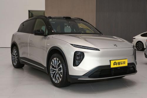 豪华中型SUV后起之秀，CDC动态悬挂+双电机四驱，蔚来ES6带劲不？