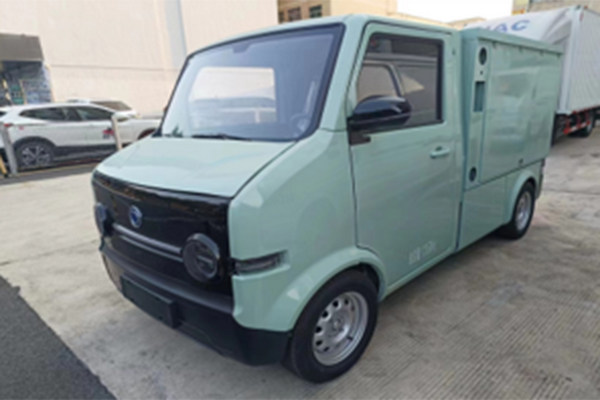 吉泰 怡亚通eD1 2023款 100km 小牛出摊版厂商_基本信息图