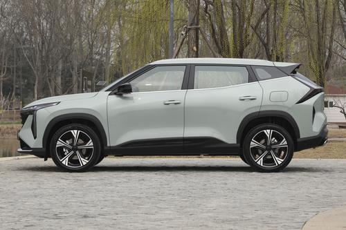 十万预算想买空间比较大的SUV？吉利这款新车值得你看看