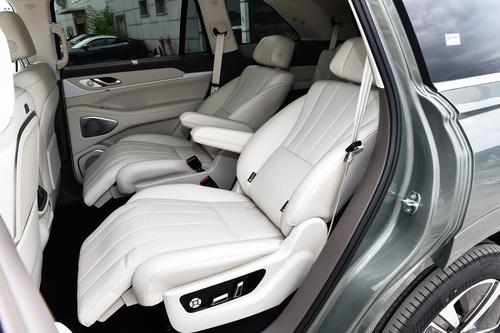 长城魏派上硬菜，续航1343km+双电机四驱，搭全域NOA智驾，带劲不