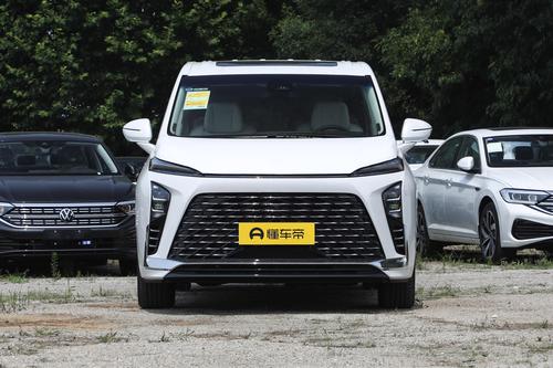 家用MPV看这款，综合续航1370km，动力强油耗低，解读别克GL8 PHEV