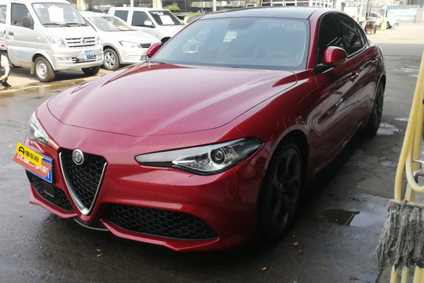 Giulia朱丽叶 2017款 2.0T 280HP Milano限量版厂商_基本信息图