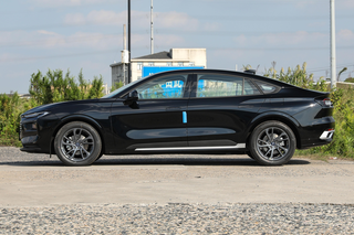 15万以内入手传统大厂的B级车，蒙迪欧和迈腾怎么选？图3