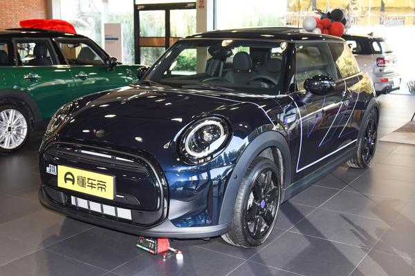 MINI 2023款 1.5T COOPER 紫夜出逃 特别版厂商_基本信息图