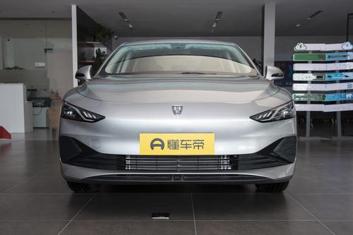 优惠后10.58万起，还是中型车，综合续航1400km，荣威D7 DMH能选吗