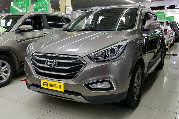 现代ix35 2015款 2.0L 手动两驱舒适型 国IV厂商_基本信息图