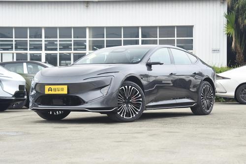 阿维塔12对比ZEEKR 001，都是C级车，谁更值得买？