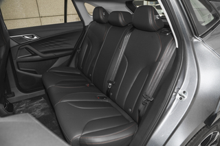 荣威eRX5：油耗1.4L，配AMT变速箱，轴距2765MM，售14.79万起图10